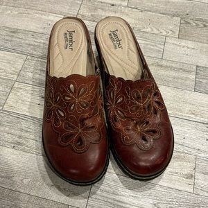 Jambu clogs - burnt red color